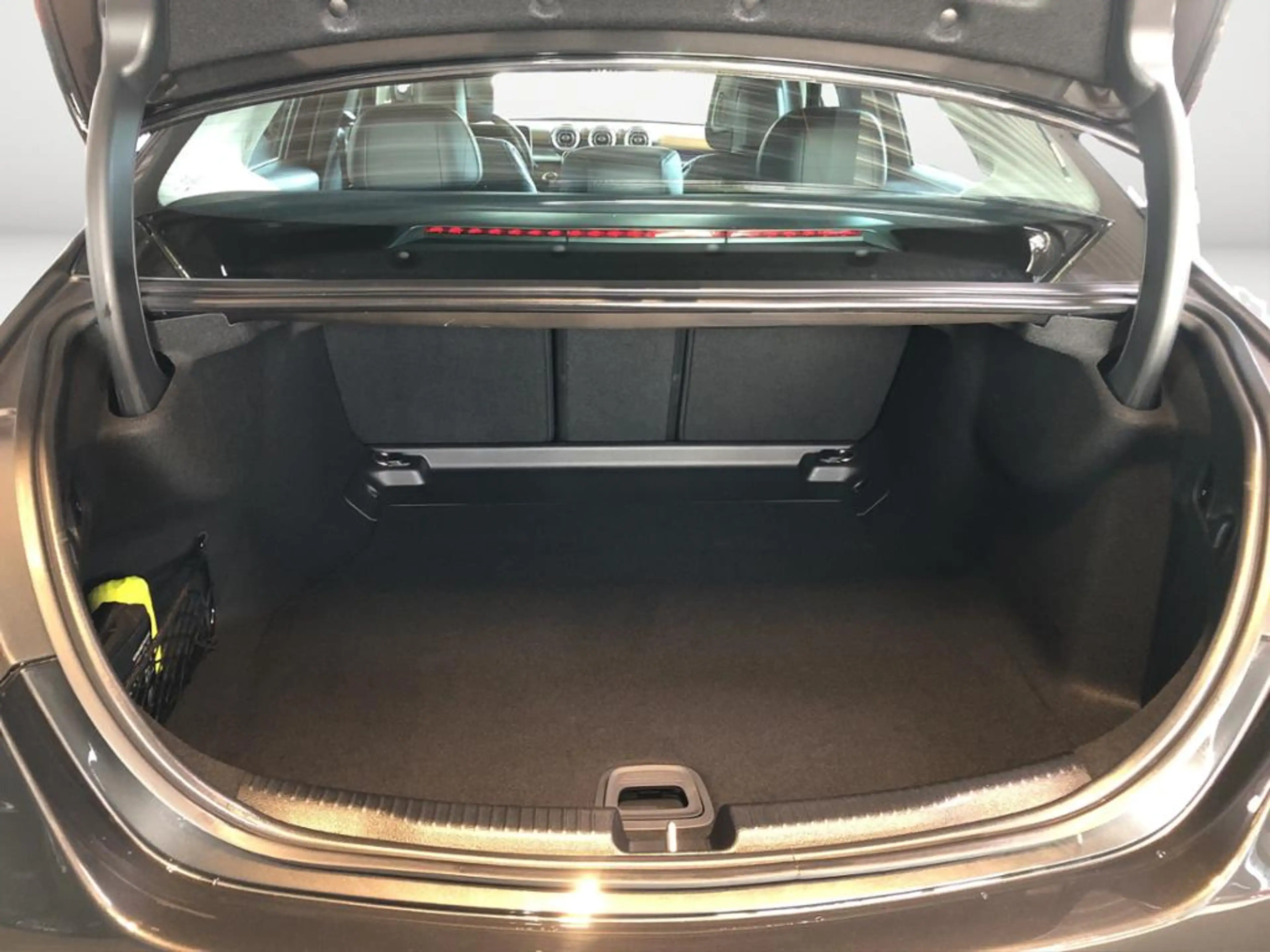 Mercedes-Benz C 200 d AVANTGARDE ADV.+ KAMERA LED MEMORY TEMPO — photo 12