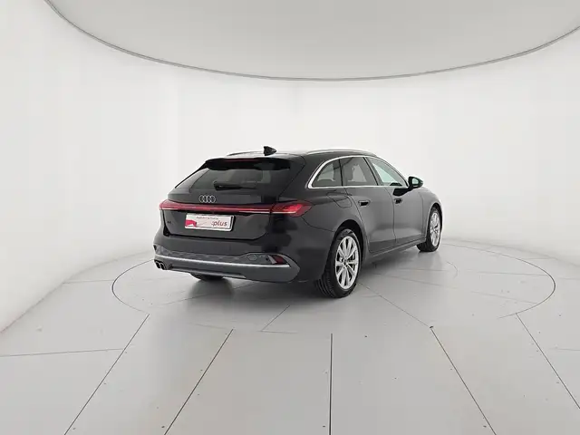 Audi A5 view 5