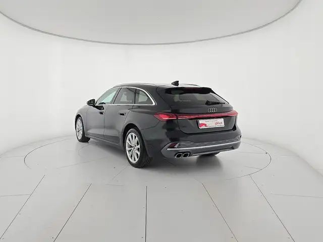 Audi A5 view 3