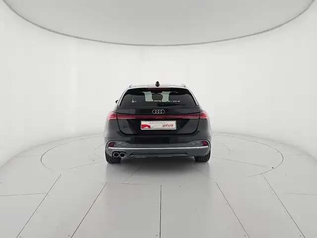Audi A5 view 4