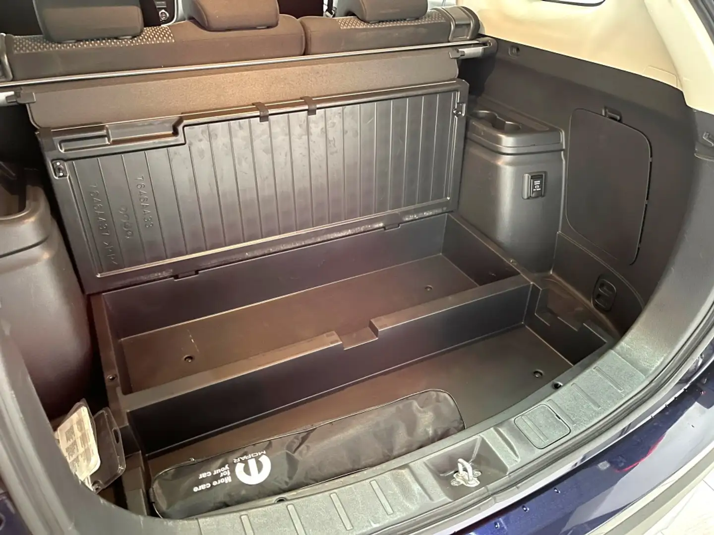 Mitsubishi Outlander 220DI-D Motion 2WD 5pl. Azul - 2
