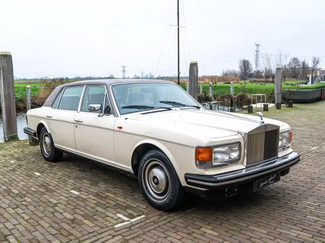 Rolls-Royce Silver Spur 6.8