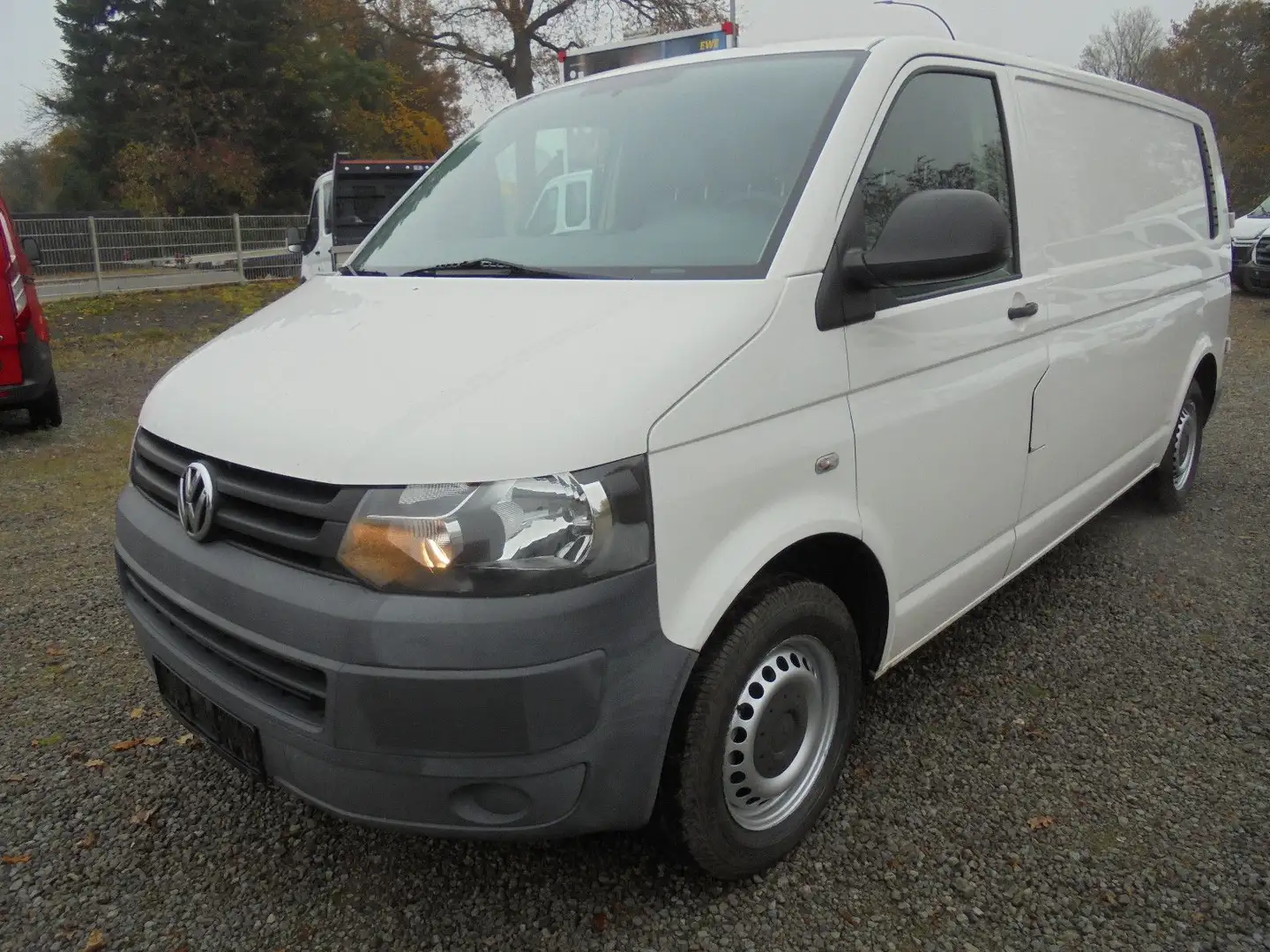 Volkswagen T5 Transporter T5 2.0 TDI DPF Kasten Lang 3400 2. Hand AHK 2,5t Weiß - 1