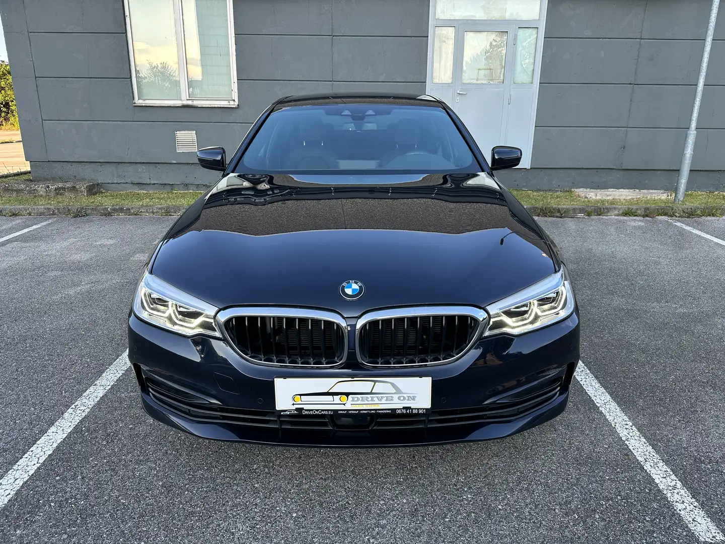 BMW 520 Sport Line*LED*LERDER*Live Cockpit*Business Paket Blau - 2