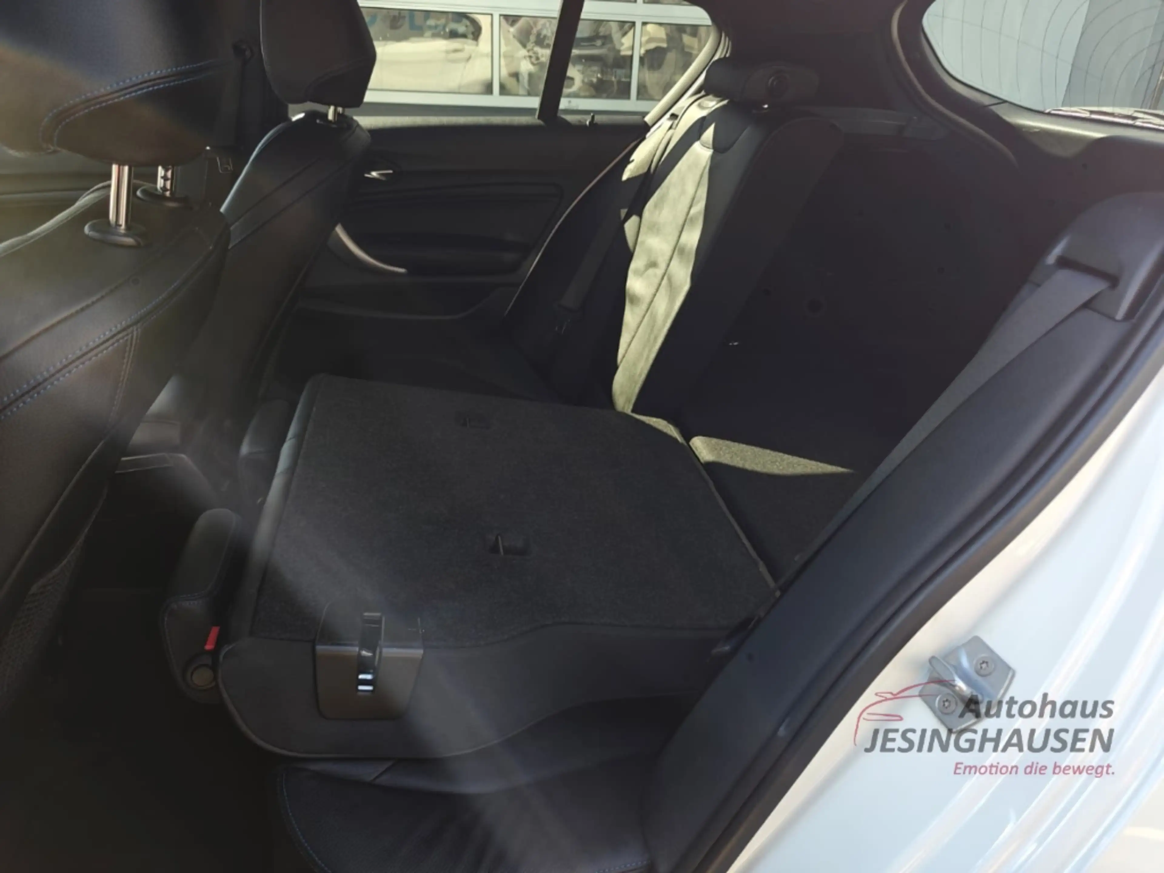 BMW 118 i M Sport Shadow Line+Winterp.+Tempomat+LED+Mehrzo — photo 47