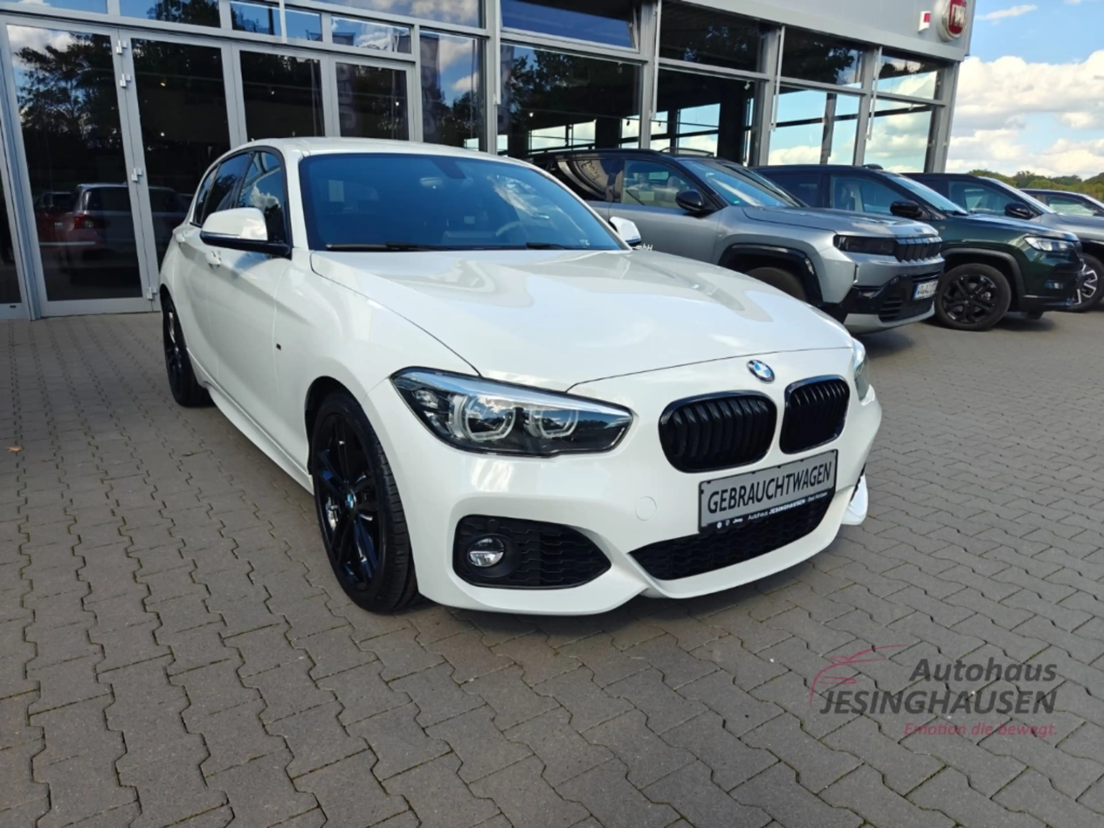 BMW 118 i M Sport Shadow Line+Winterp.+Tempomat+LED+Mehrzo — photo 3