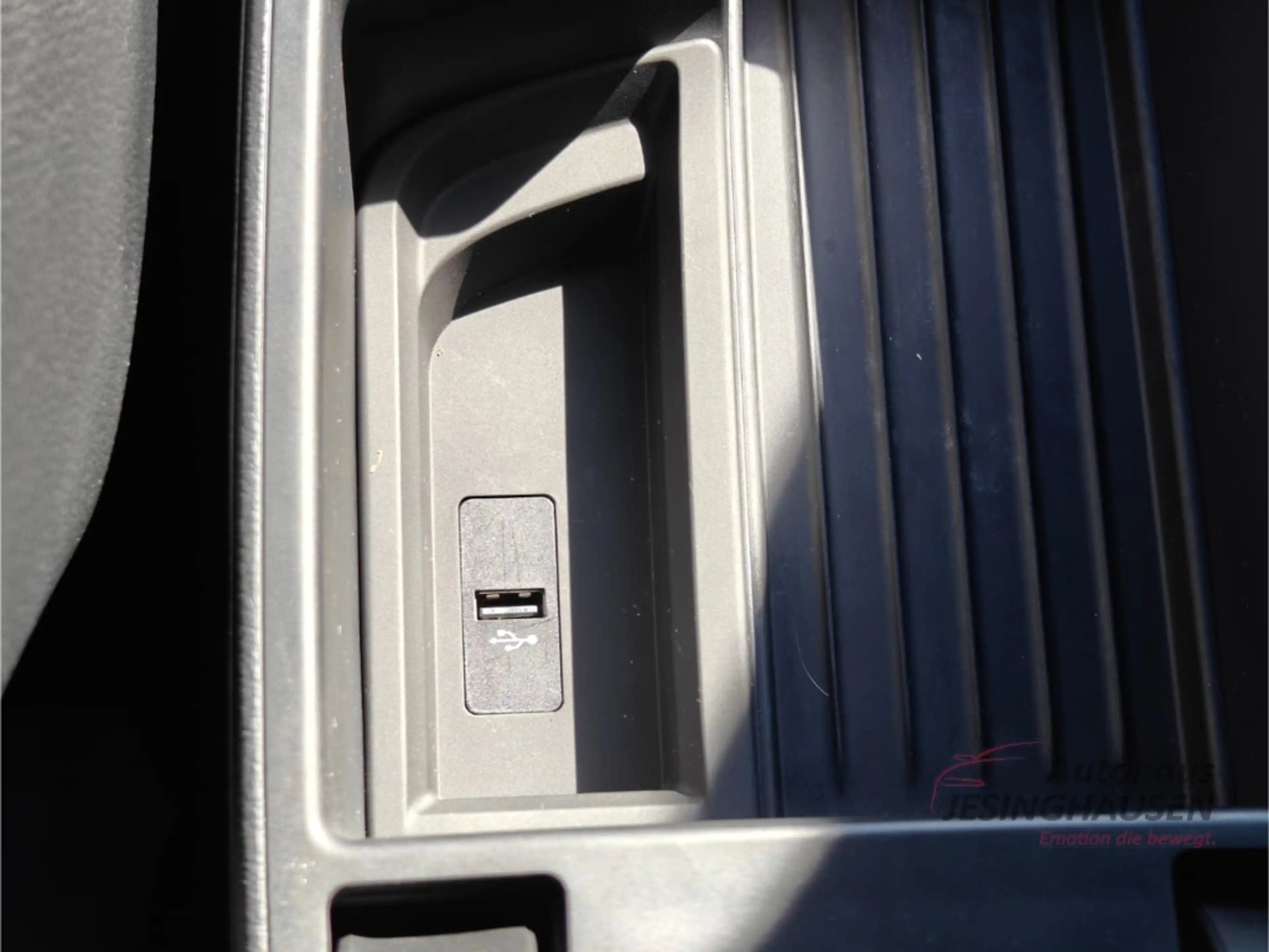 BMW 118 i M Sport Shadow Line+Winterp.+Tempomat+LED+Mehrzo — photo 42