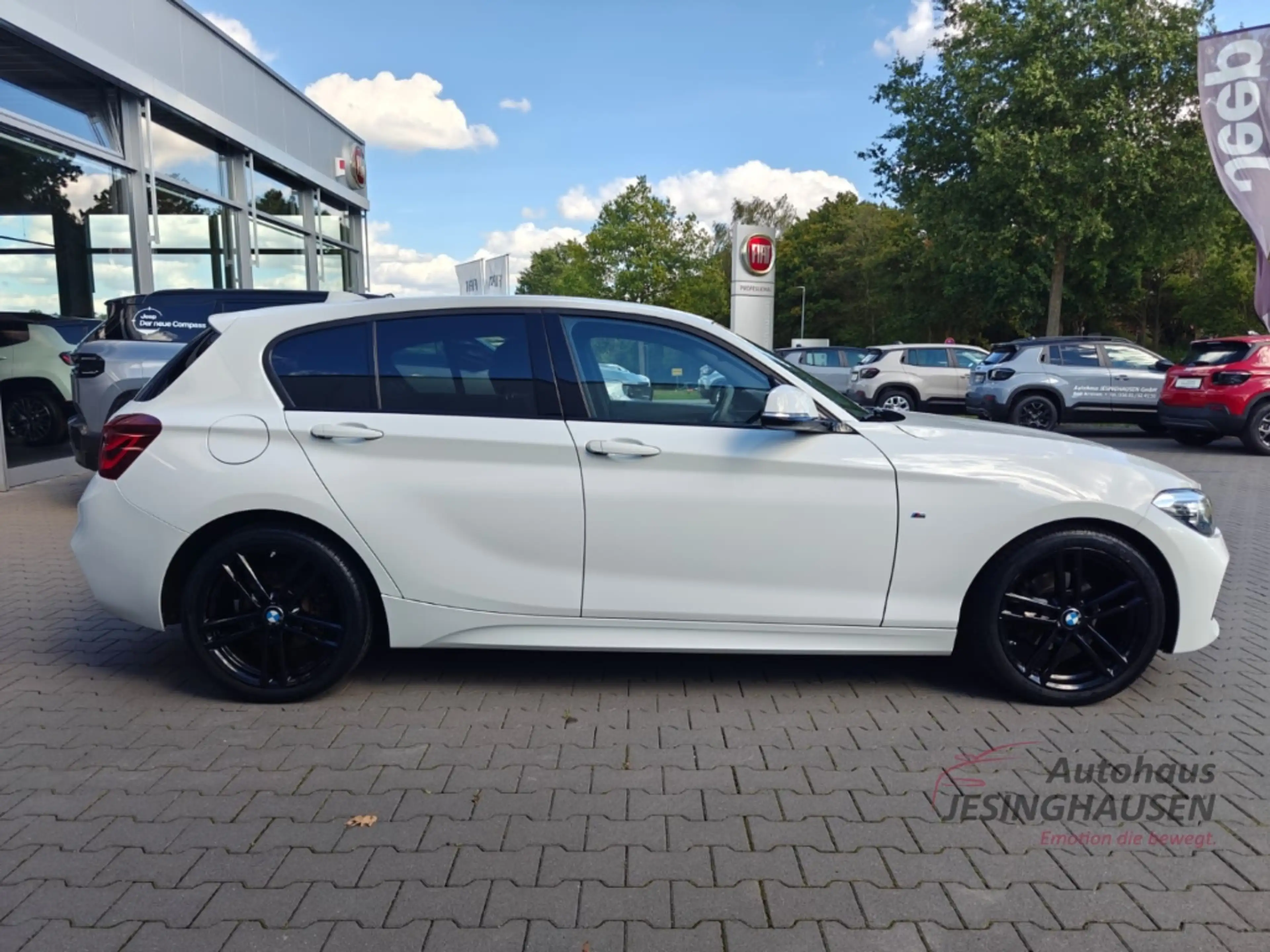 BMW 118 i M Sport Shadow Line+Winterp.+Tempomat+LED+Mehrzo — photo 5