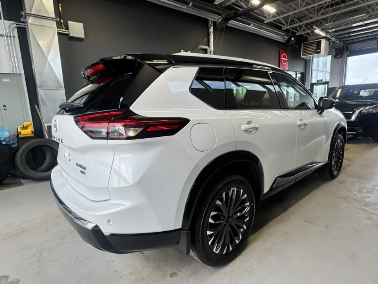 Nissan Rogue снимка Nissan Rogue