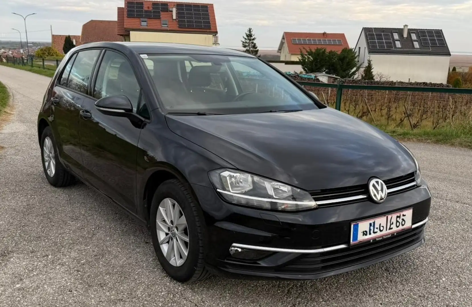 Volkswagen Golf Comfortline BMT/Start-Stopp Schwarz - 1