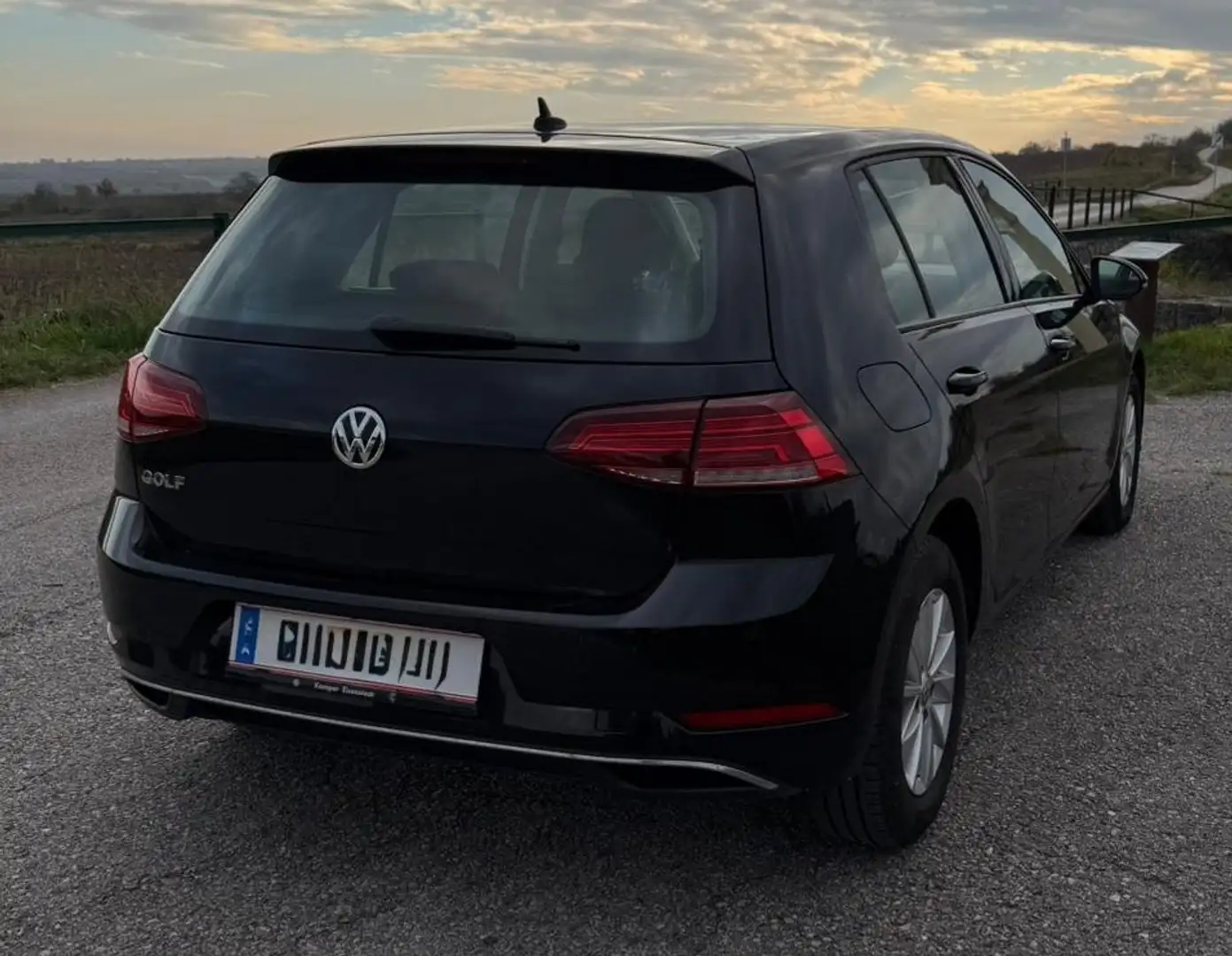 Volkswagen Golf Comfortline BMT/Start-Stopp Schwarz - 2