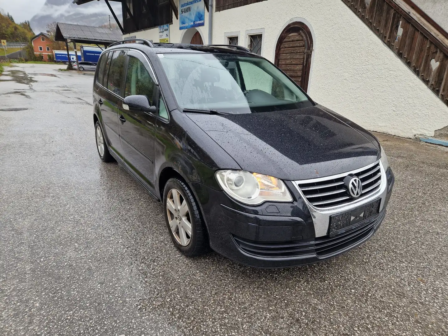 Volkswagen Touran Highline BMT 1,9 TDI DPF - 1