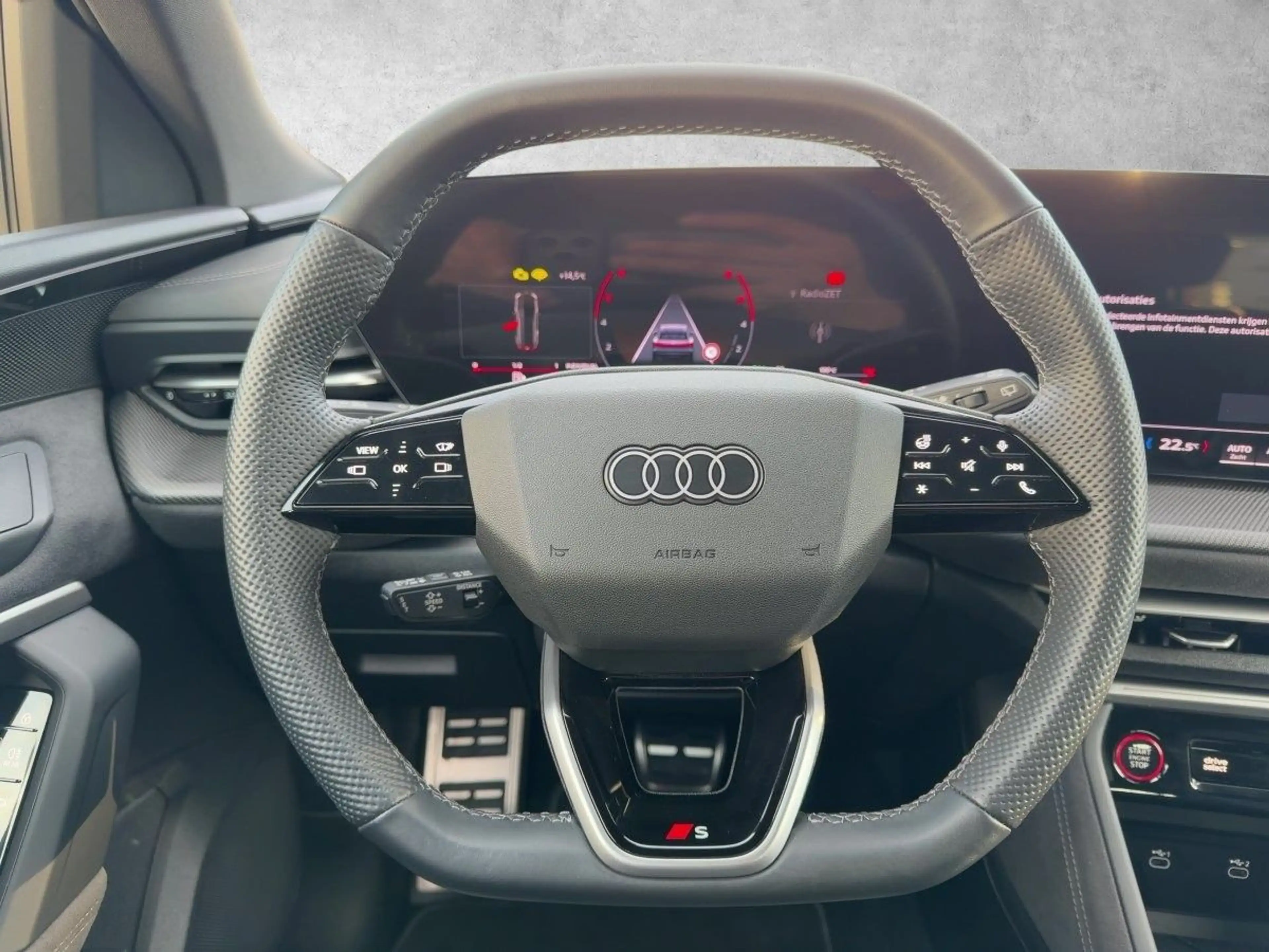 Audi SQ5 SUV TFSI 270 kW S-TRO*PANO*STANDHZ*AHK*B&O** — photo 12