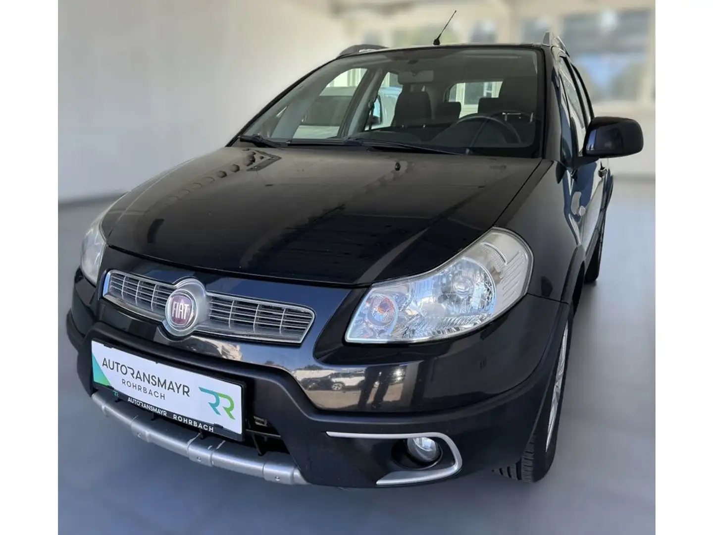 Fiat Sedici 16 2.0 Multijet 16V Emotion 4x4 Schwarz - 2