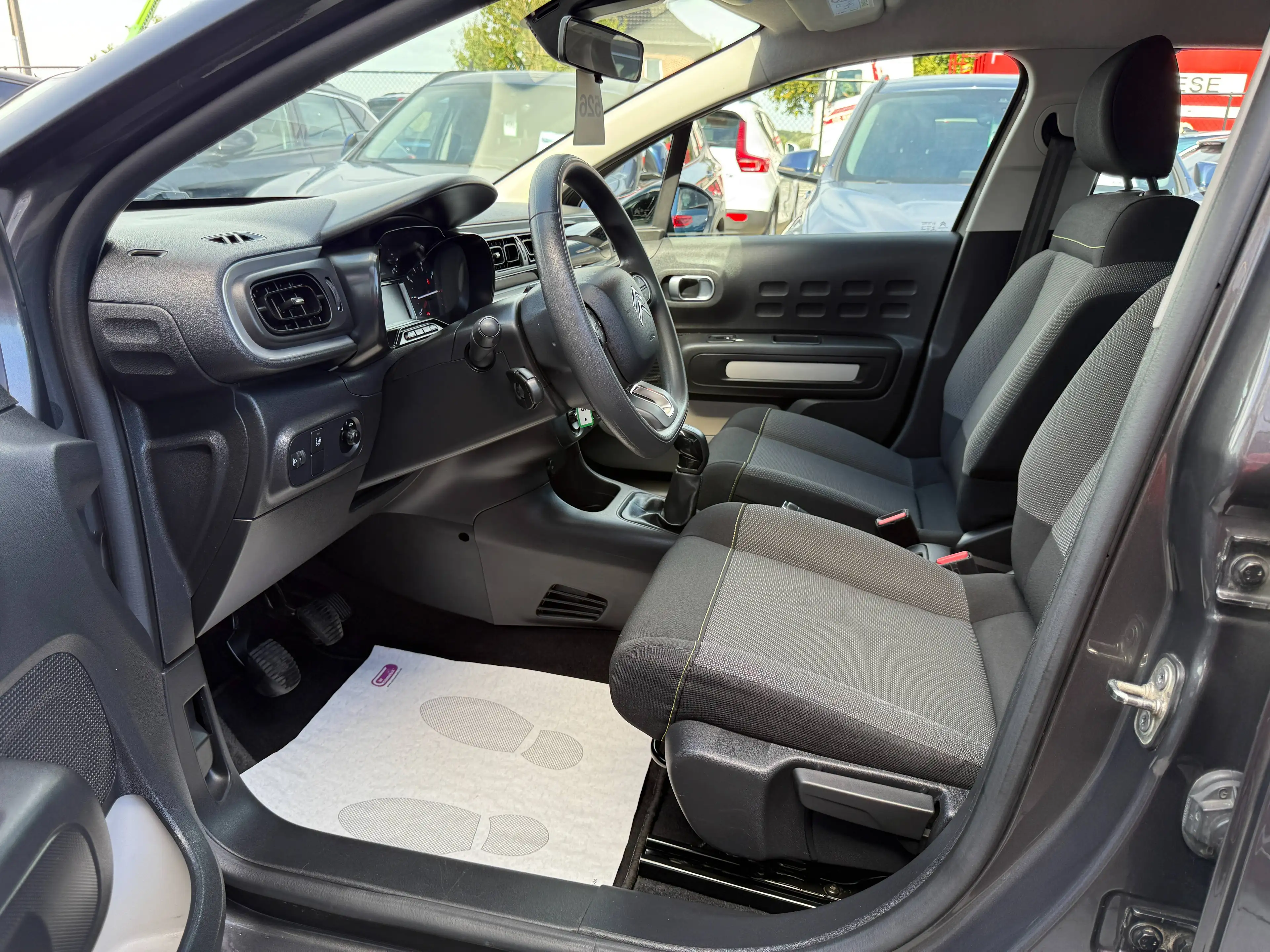 Citroen C3 1.2i 82PK FULL LED FACELIFT BLUETOOTH DAB PARKEERSENSOREN AIRCO — photo 13
