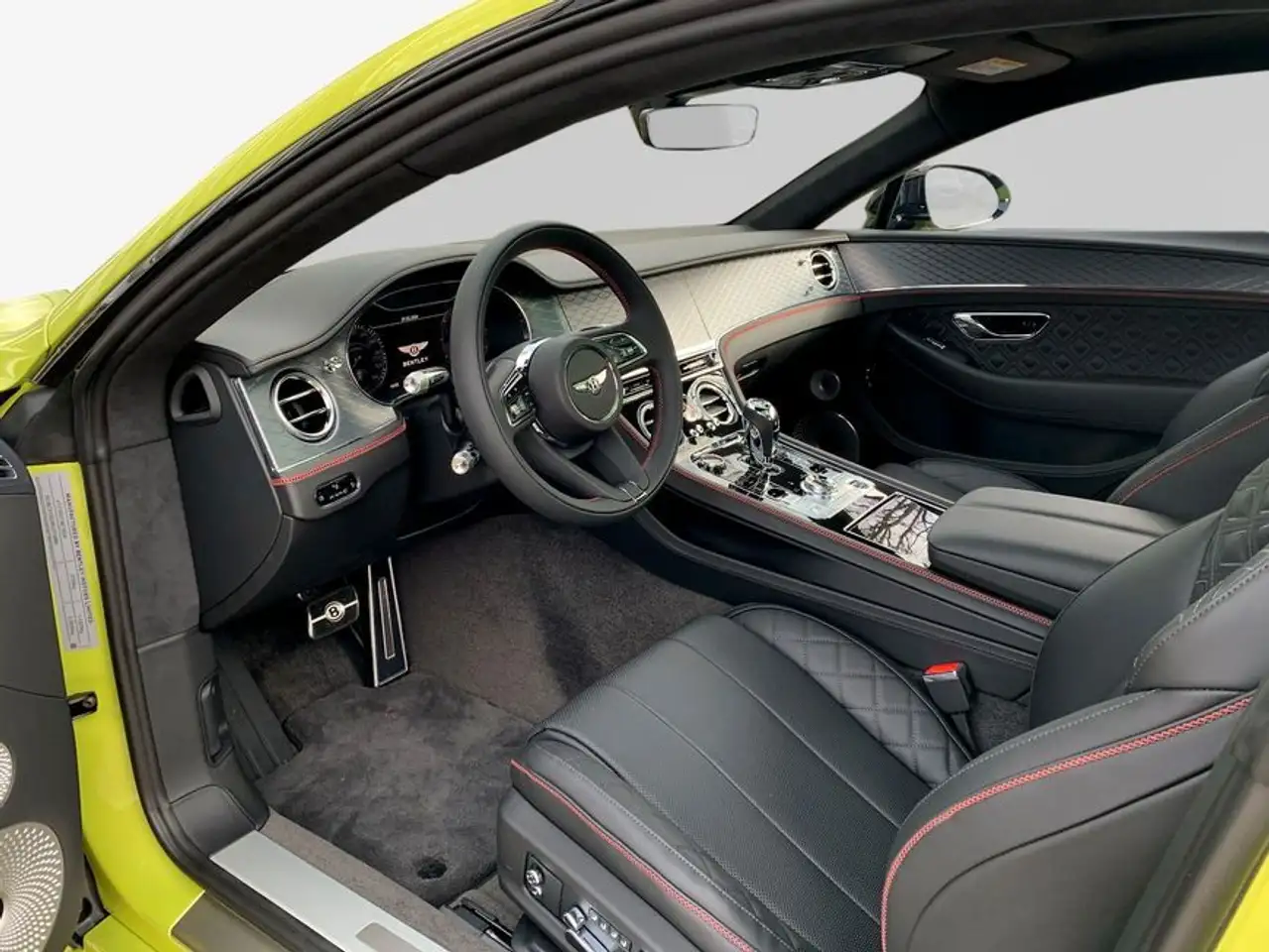 Bentley Continental GT 2024 — фото 12