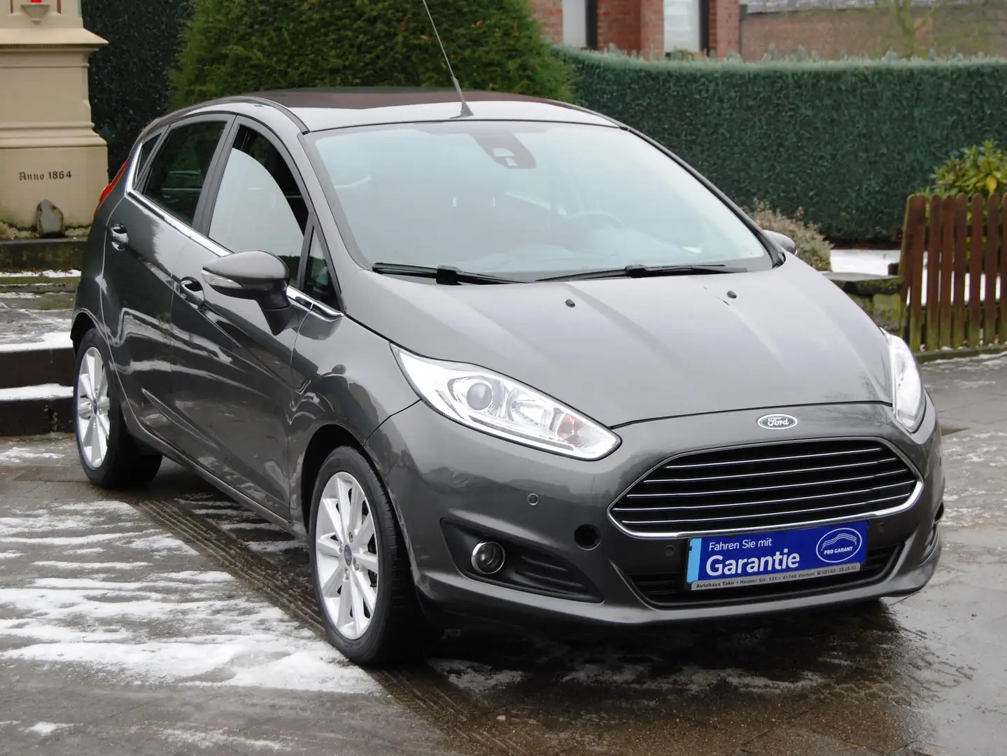 Ford Fiesta Titanium * 1.Hand-Zahnriemen&Service+TÜV Neu * Grau - 2