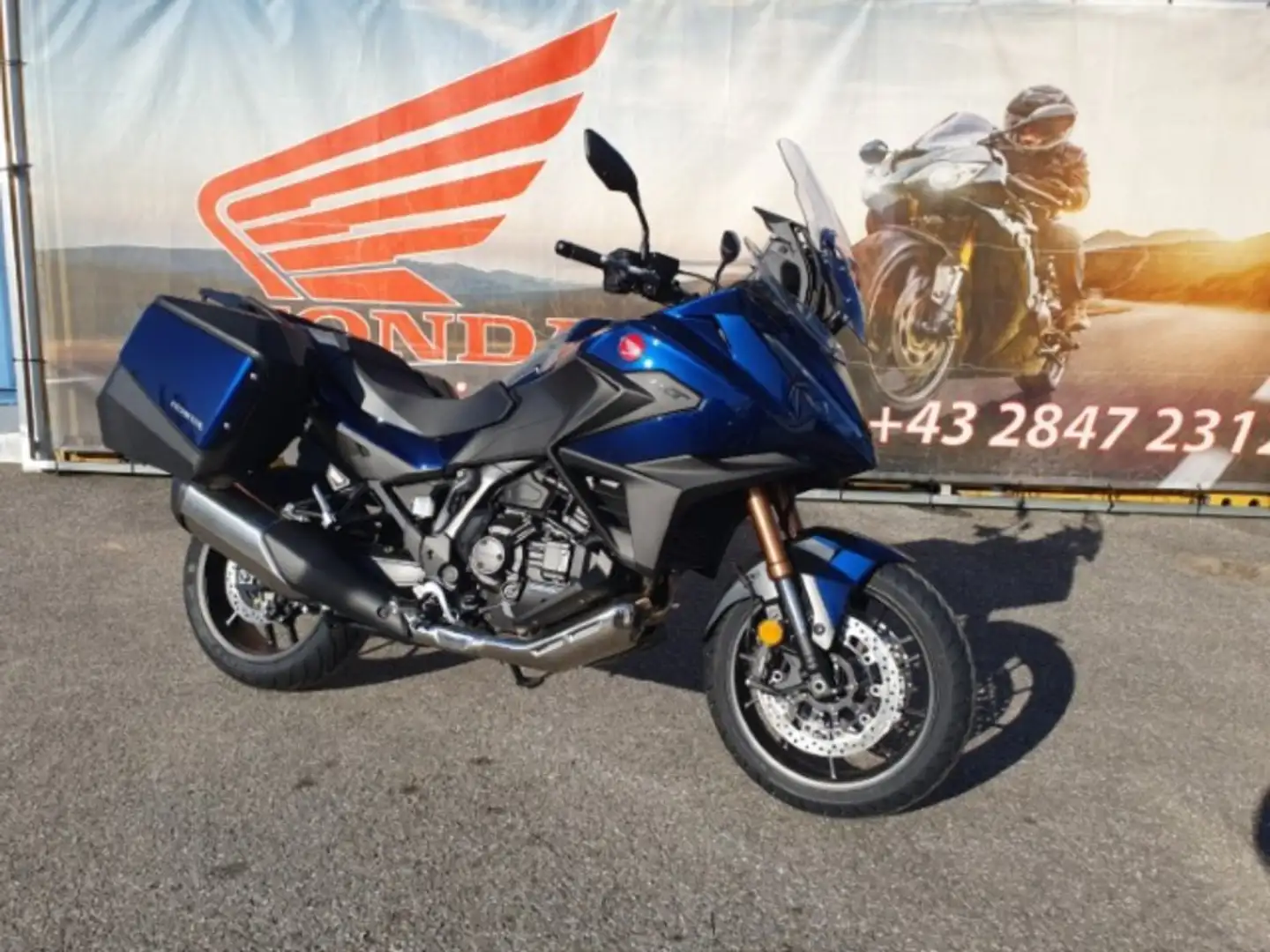 Honda NT 1100 AS Blau - 1