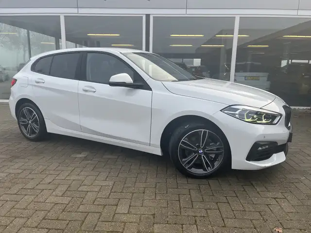 BMW 116 1-serie 116i Business Edition / Clima / Virtual /