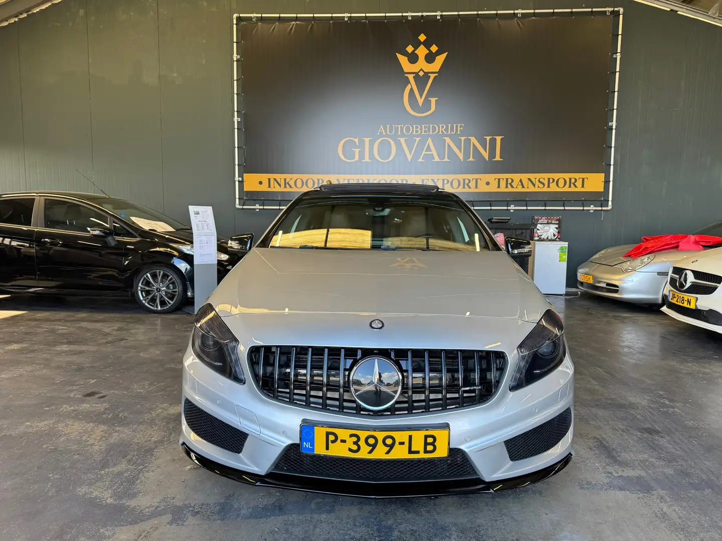 Mercedes-Benz A 45 AMG 4MATIC inruilen is mogelijk Grijs - 2