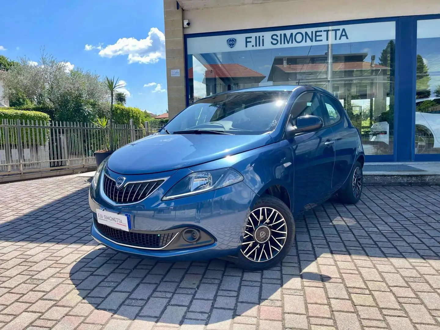 Lancia Ypsilon 1.0 FireFly 70CV S&S Hybrid Platino - AZIENDALE Blu/Azzurro - 1