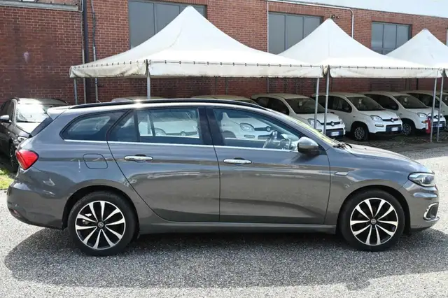 Fiat Tipo view 4