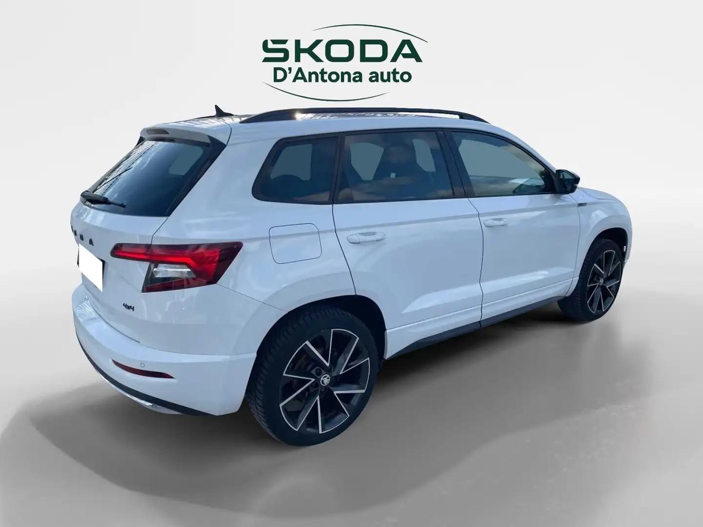 Skoda Karoq 2.0 TDI SCR 4x4 DSG SportLine Bianco - 2