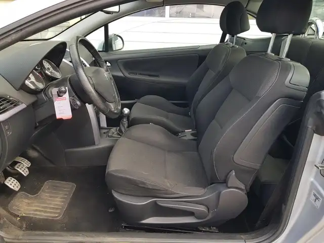 Peugeot 207 view 5