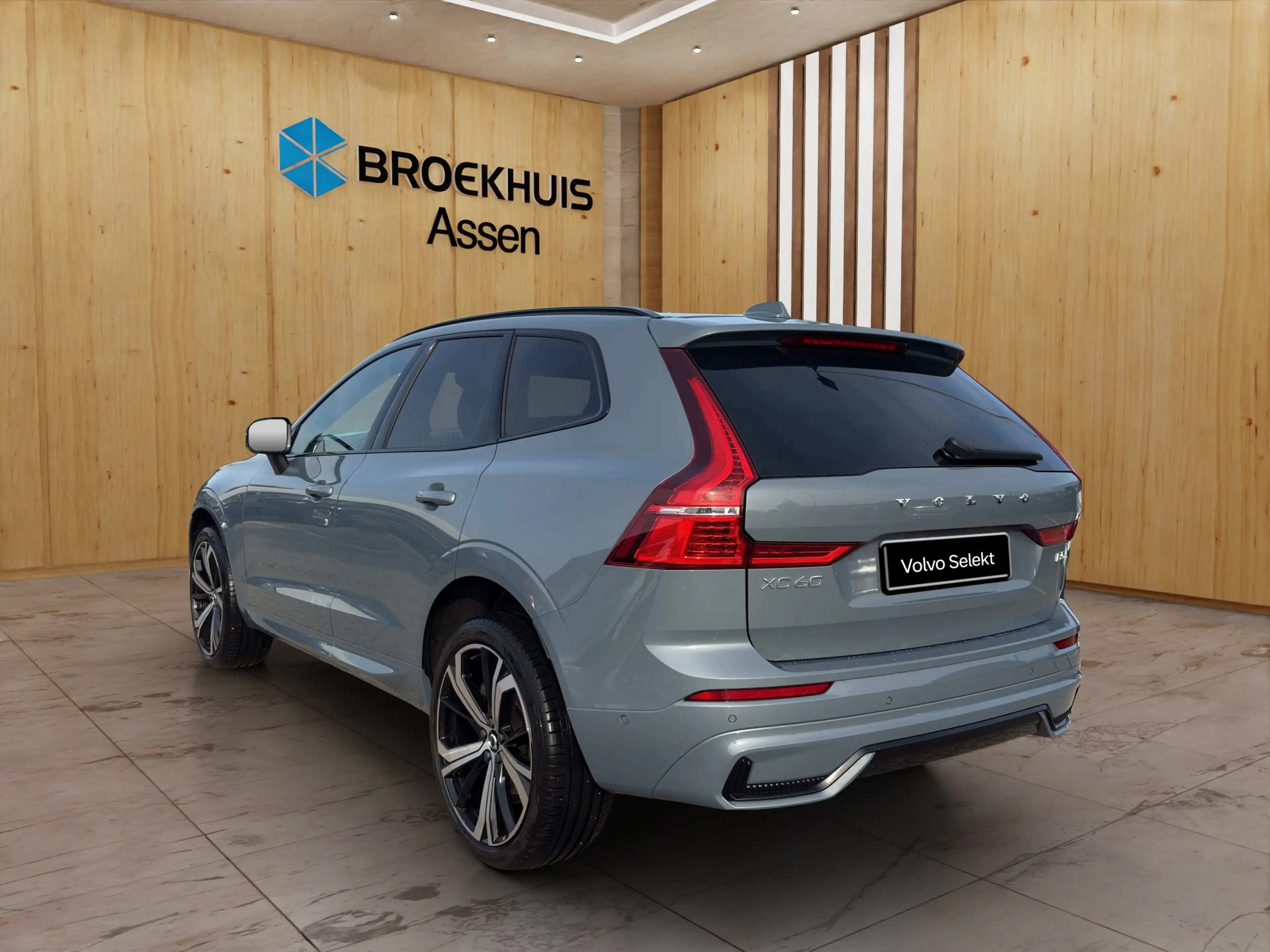 Volvo XC60 B5 Ultimate Dark | Luchtvering | Bowers & Wilkins — photo 4