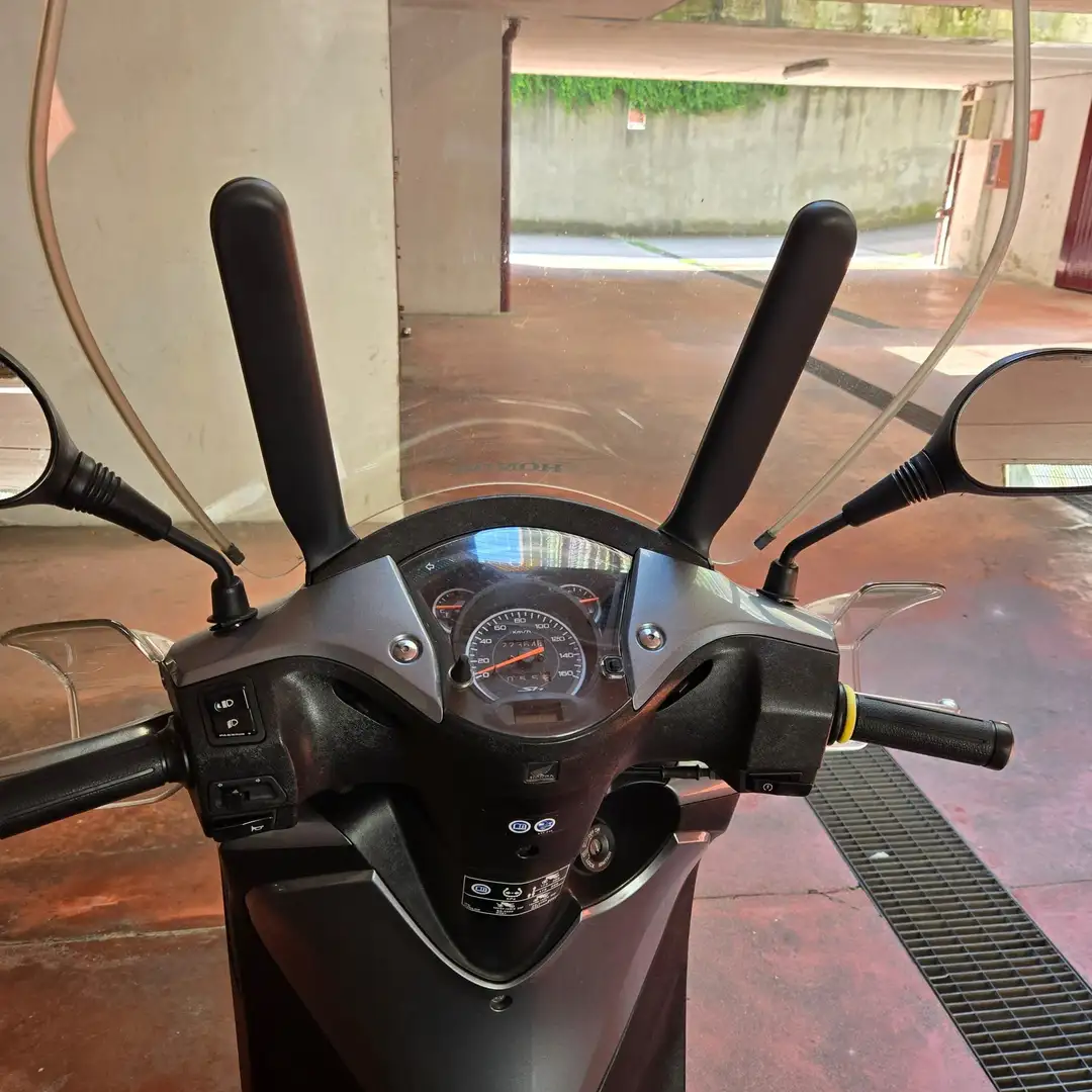 Honda SH 150i Szürke - 2