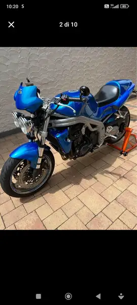 Triumph Speed Triple 955i - foto 2