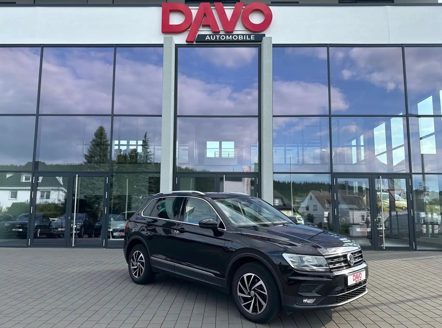 Volkswagen Tiguan 1.4 TSI Join 4Motion/ACC/Navigation Schwarz - 1