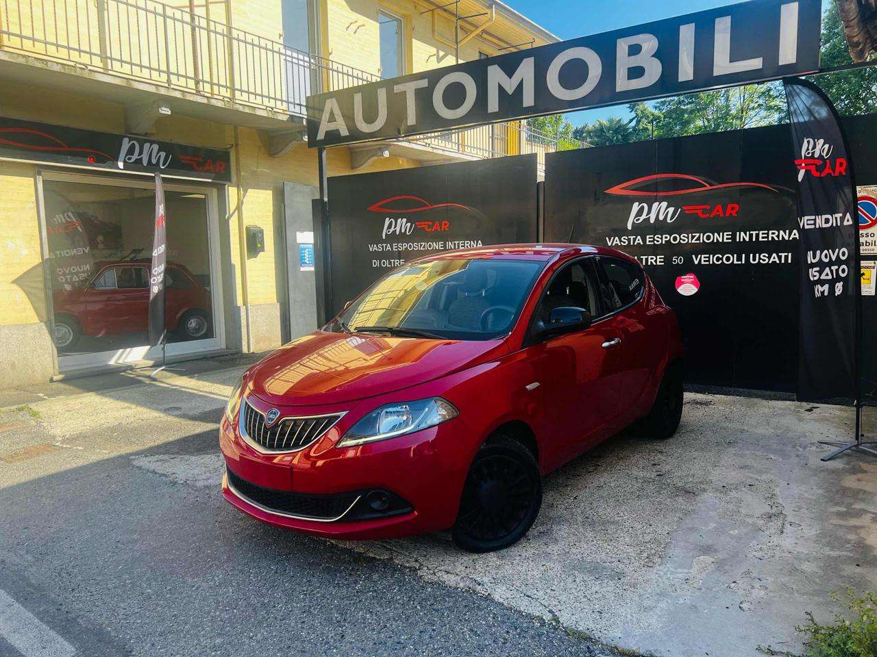Lancia Ypsilon 1.0 69 CV 5 porte S&S Fire Fly Ecochic