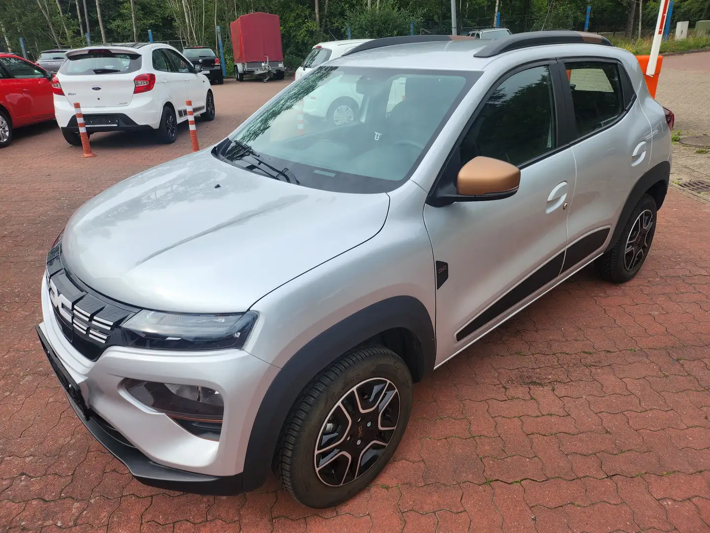 Dacia Spring Extreme - 1.Hand/Klima/Top-Zustand Silber - 1