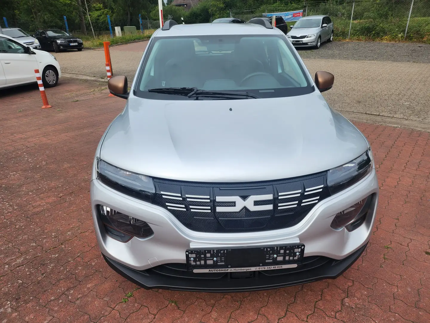 Dacia Spring Extreme - 1.Hand/Klima/Top-Zustand Silber - 2