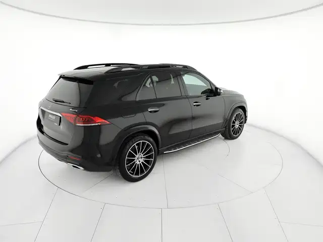 Mercedes-Benz GLE view 4