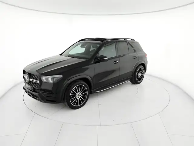 Mercedes-Benz GLE view 2
