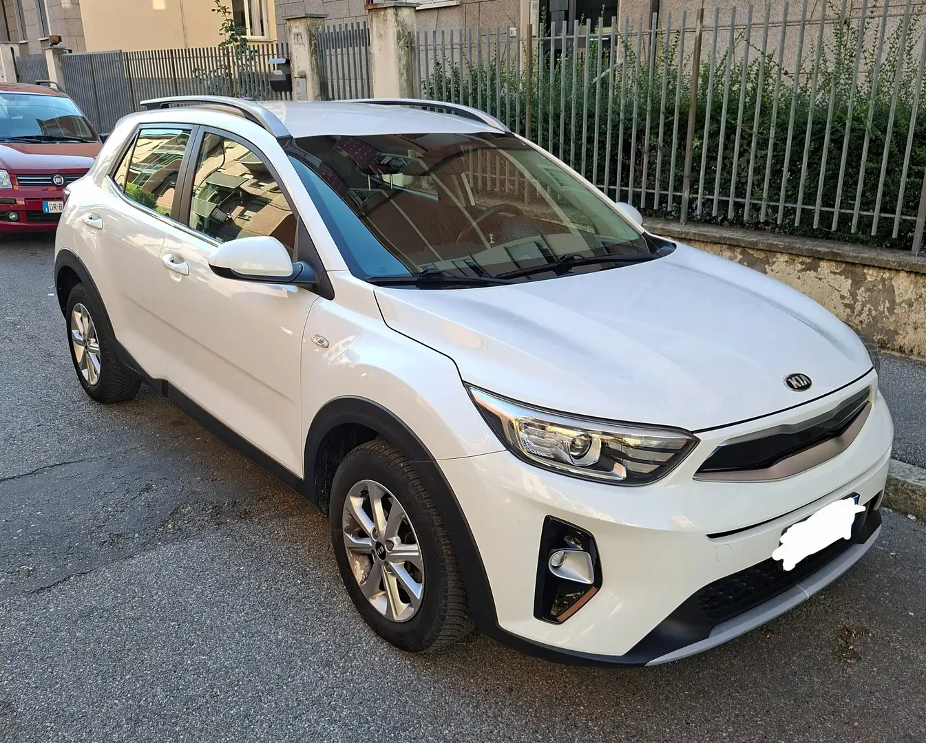 Kia Stonic Stonic 1.6 crdi Urban 110cv Bianco - 1
