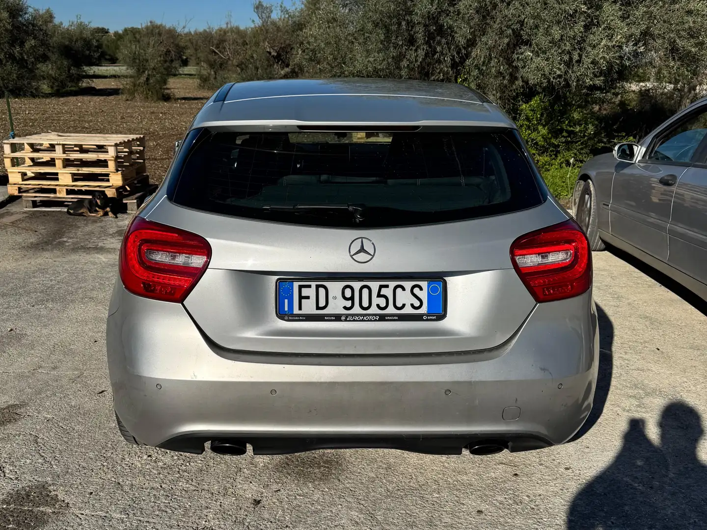 Mercedes-Benz 200 200d Срібний - 2