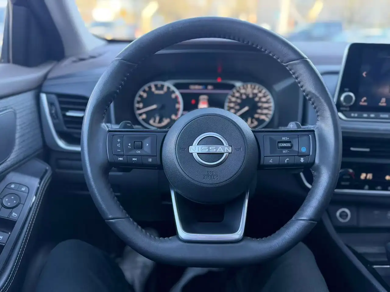 Nissan Rogue снимка Nissan Rogue