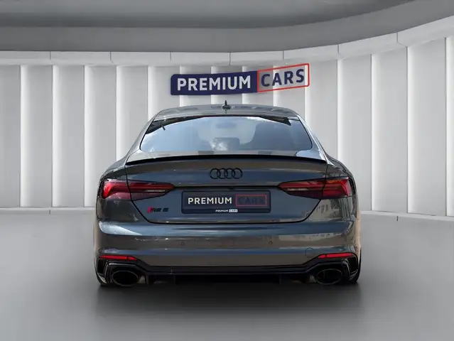 Audi RS5 view 4