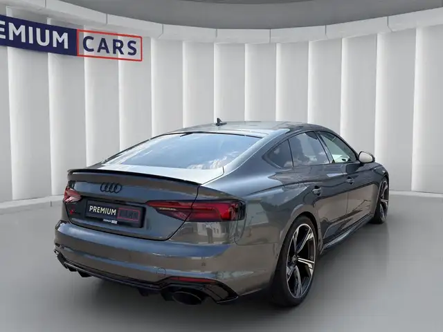 Audi RS5 view 5