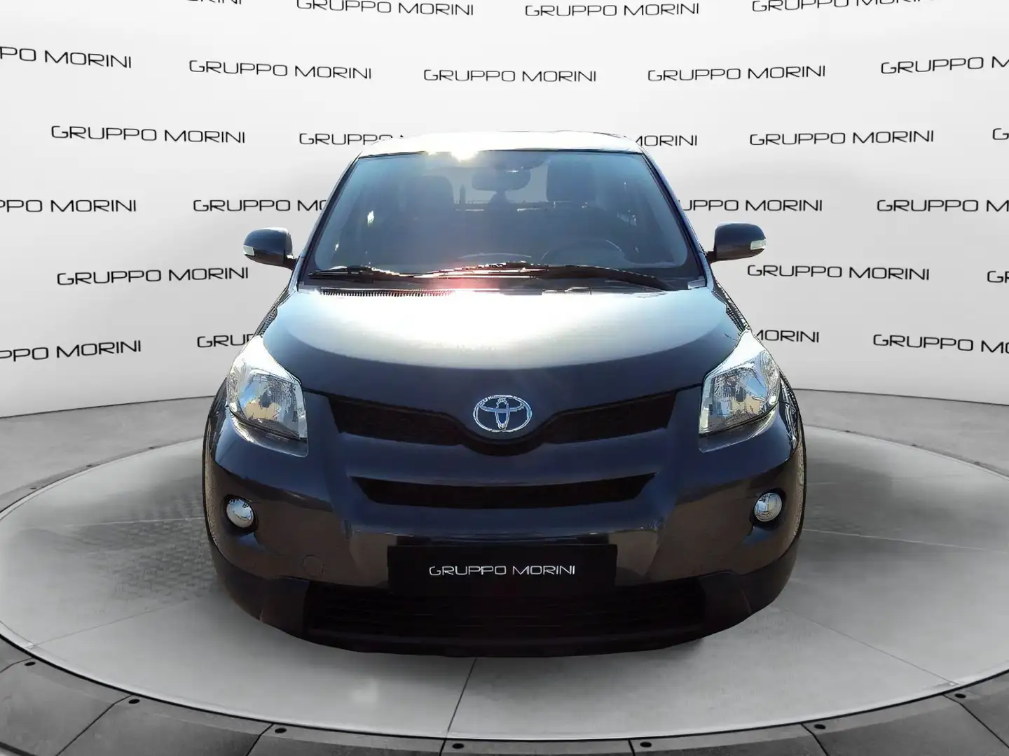 Toyota Urban Cruiser Urban Cruiser 1.4 D-4D AWD Gris - 2