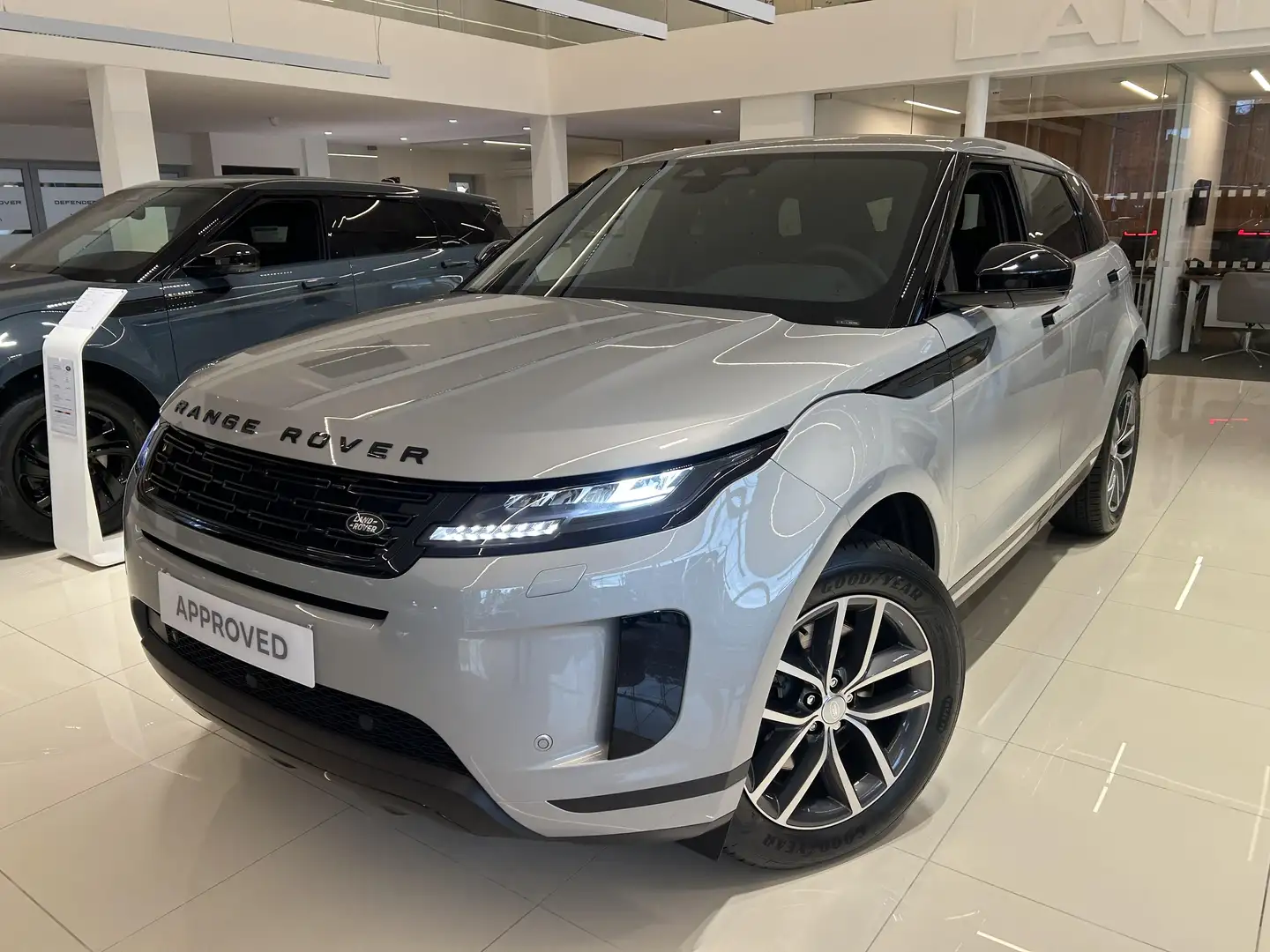 Land Rover Range Rover Evoque P270e S AWD Auto. 26MY Zilver - 1