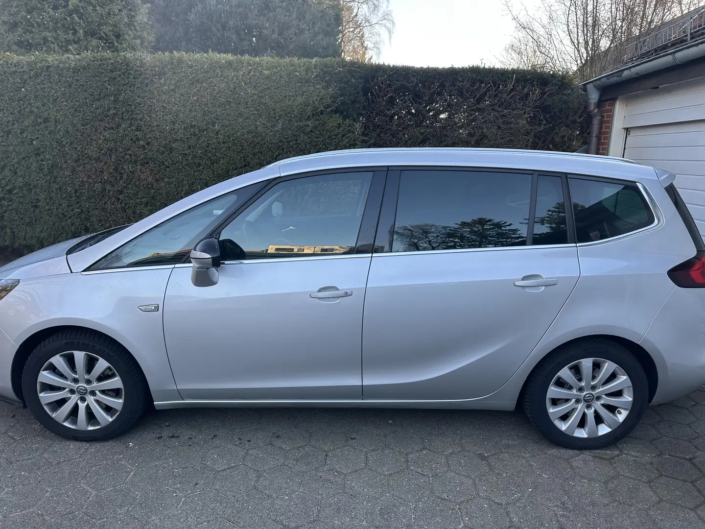 Opel Zafira Tourer 2.0 CDTI Automatik Edition - 2