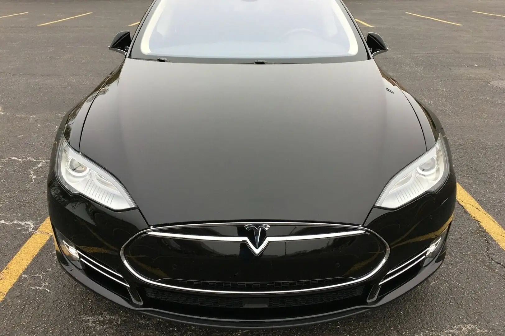 Tesla Model S Model S 85 Schwarz - 1