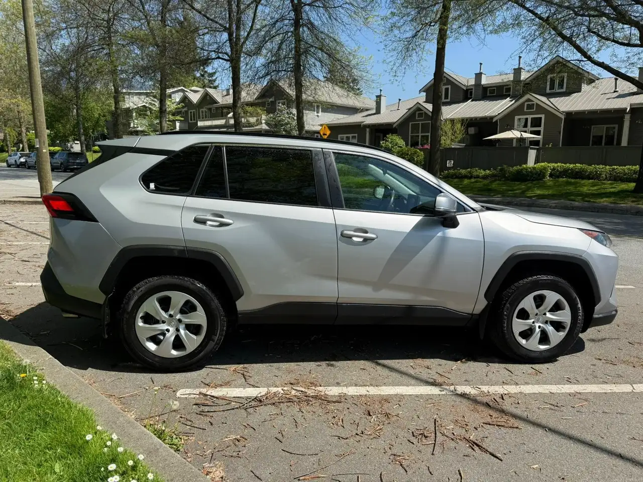 Toyota RAV 4 снимка Toyota RAV 4