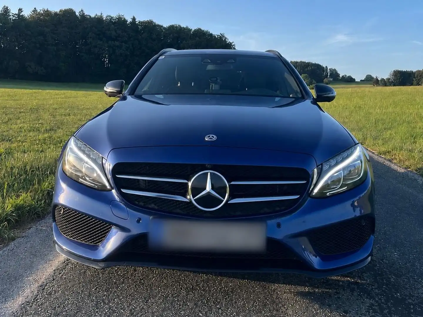 Mercedes-Benz C 250 C 250 T AMG Line Aut AMG Line Blau - 1