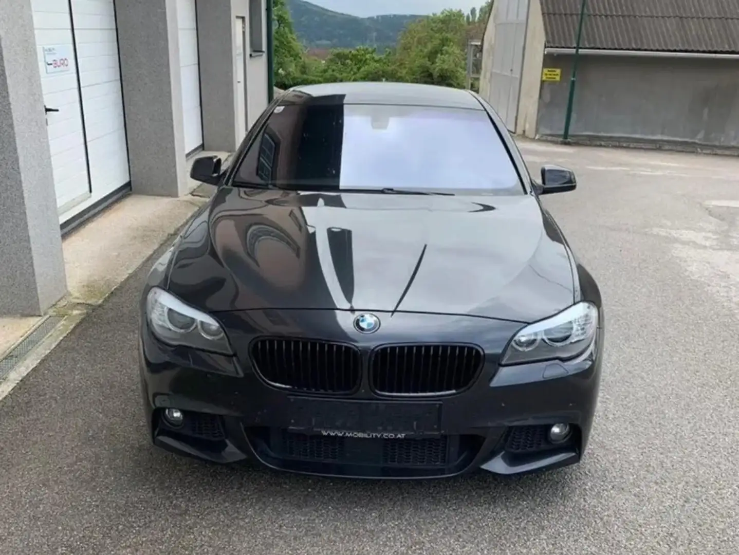BMW 535 535I Limousine M-Paket Schwarz - 2