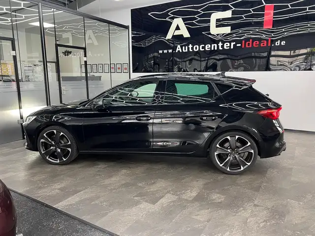 Cupra Leon view 5